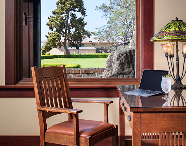 Robinson Suite Desk